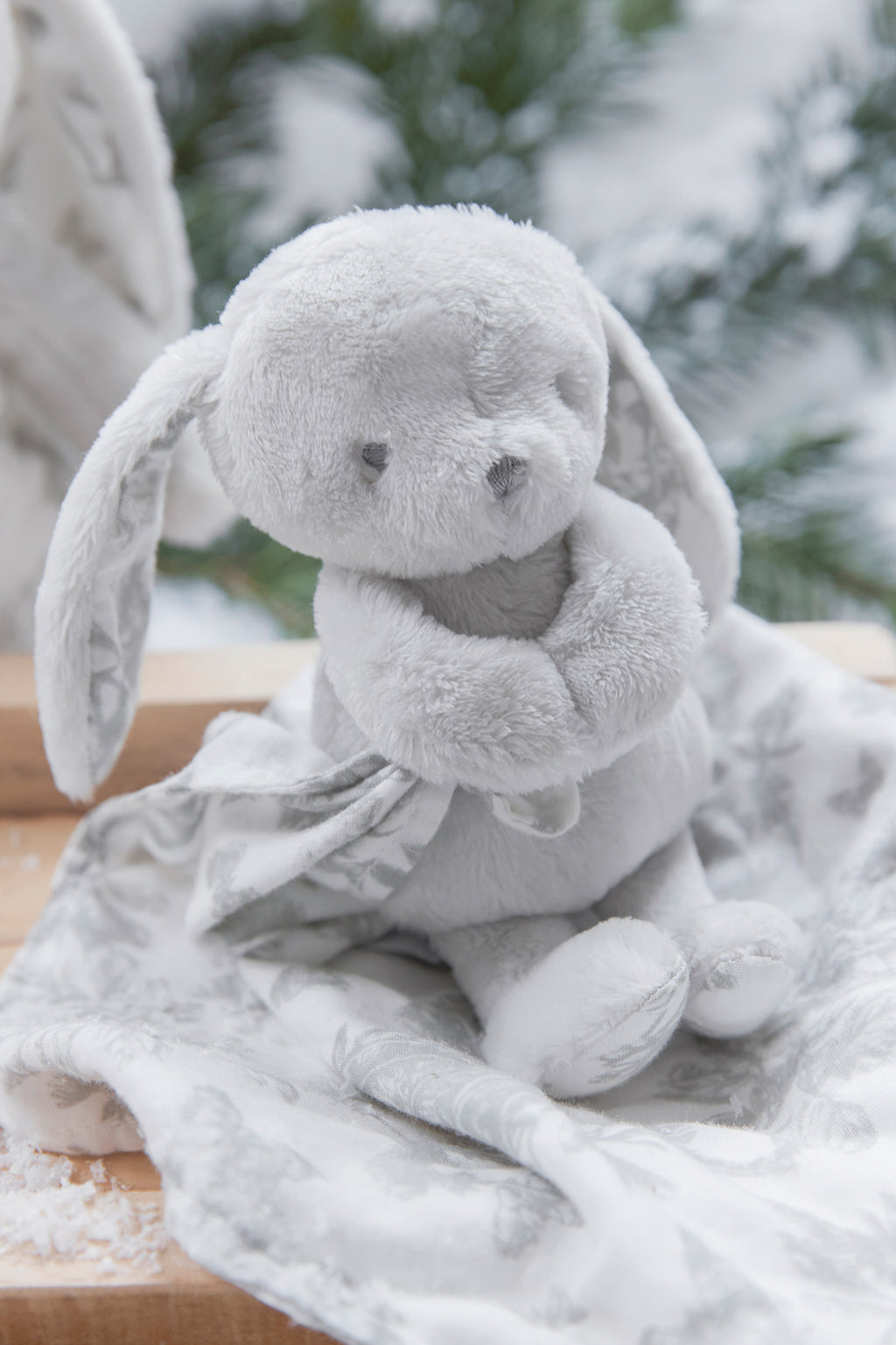 Augustin le Lapin - Doudou imprimé inspiration Toile de Jouy gris