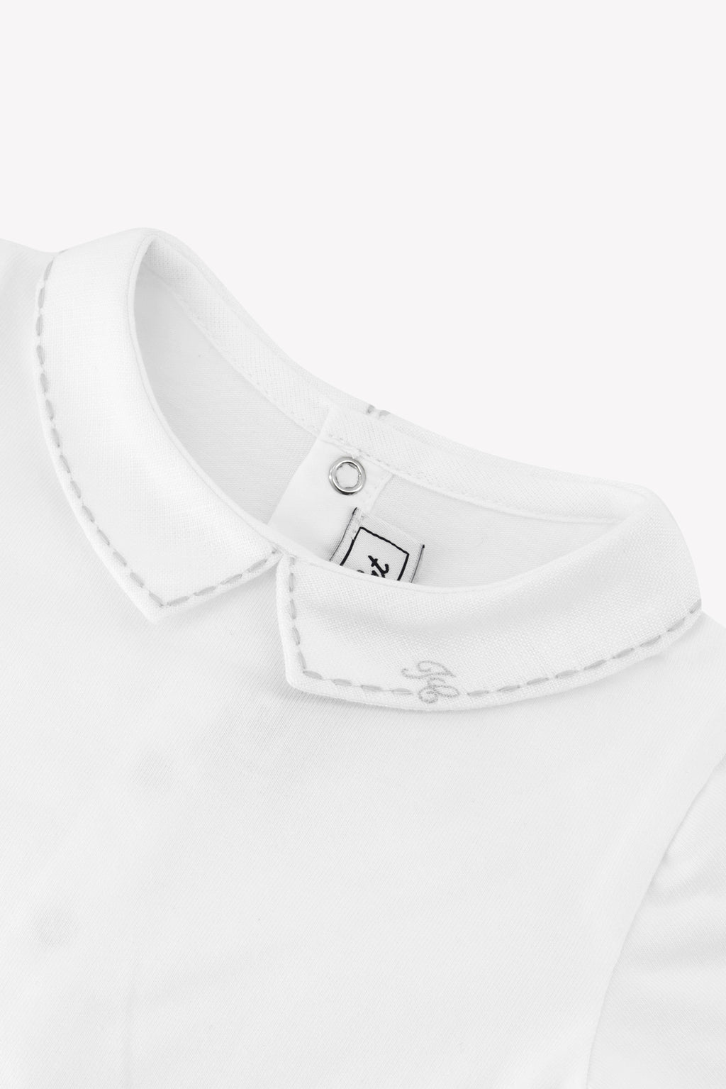 Body - White Pointed collar Topstitching