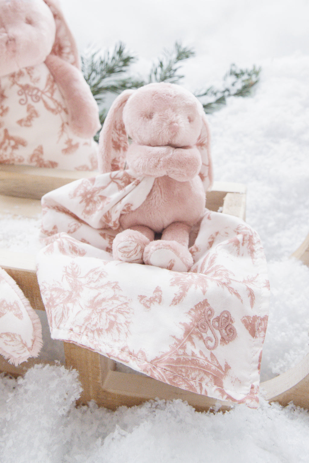 Augustin the rabbit - Comforter Print inspiration Toile de Jouy Pink