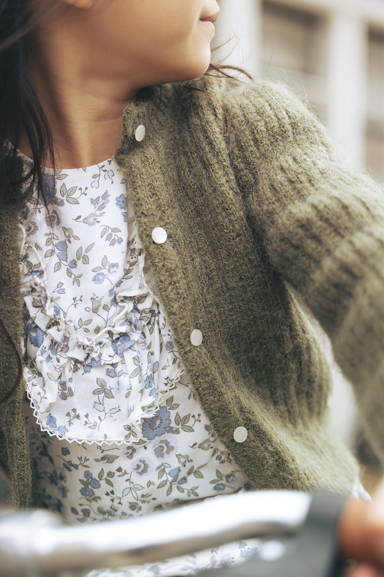 Cardigan - Khaki in mohair girl