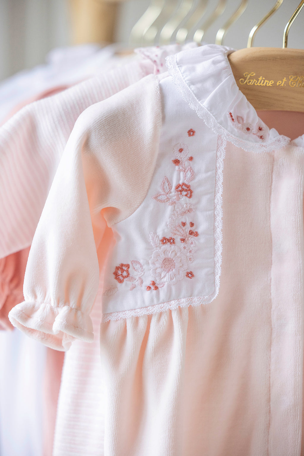 Pajamas - Pale pink Velvet Embrodery flowers