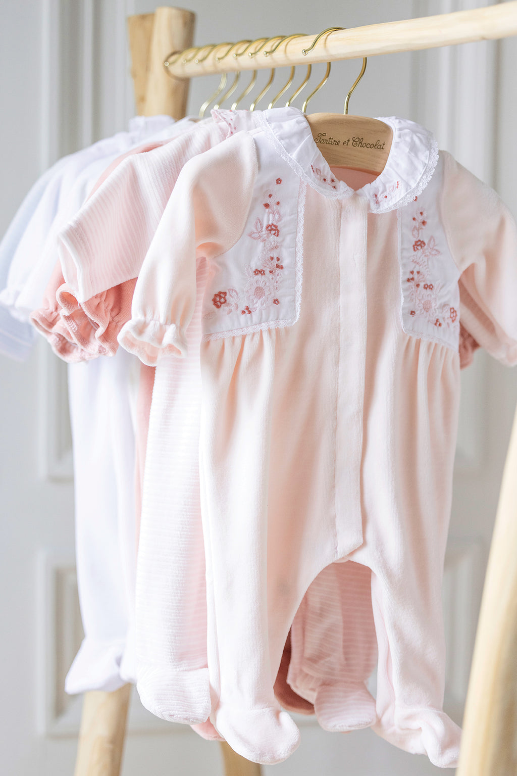 Pajamas - Pale pink Velvet Embrodery flowers