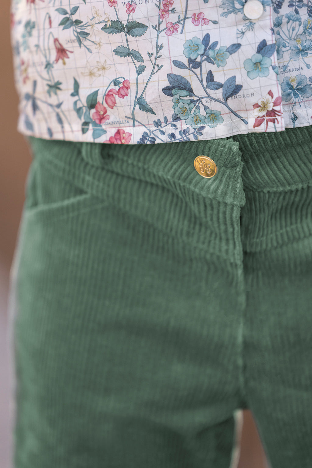 Trousers - Green corduroy