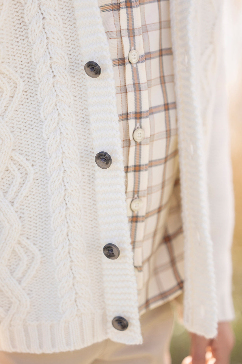 Cardigan - Ecru Knitwear braided