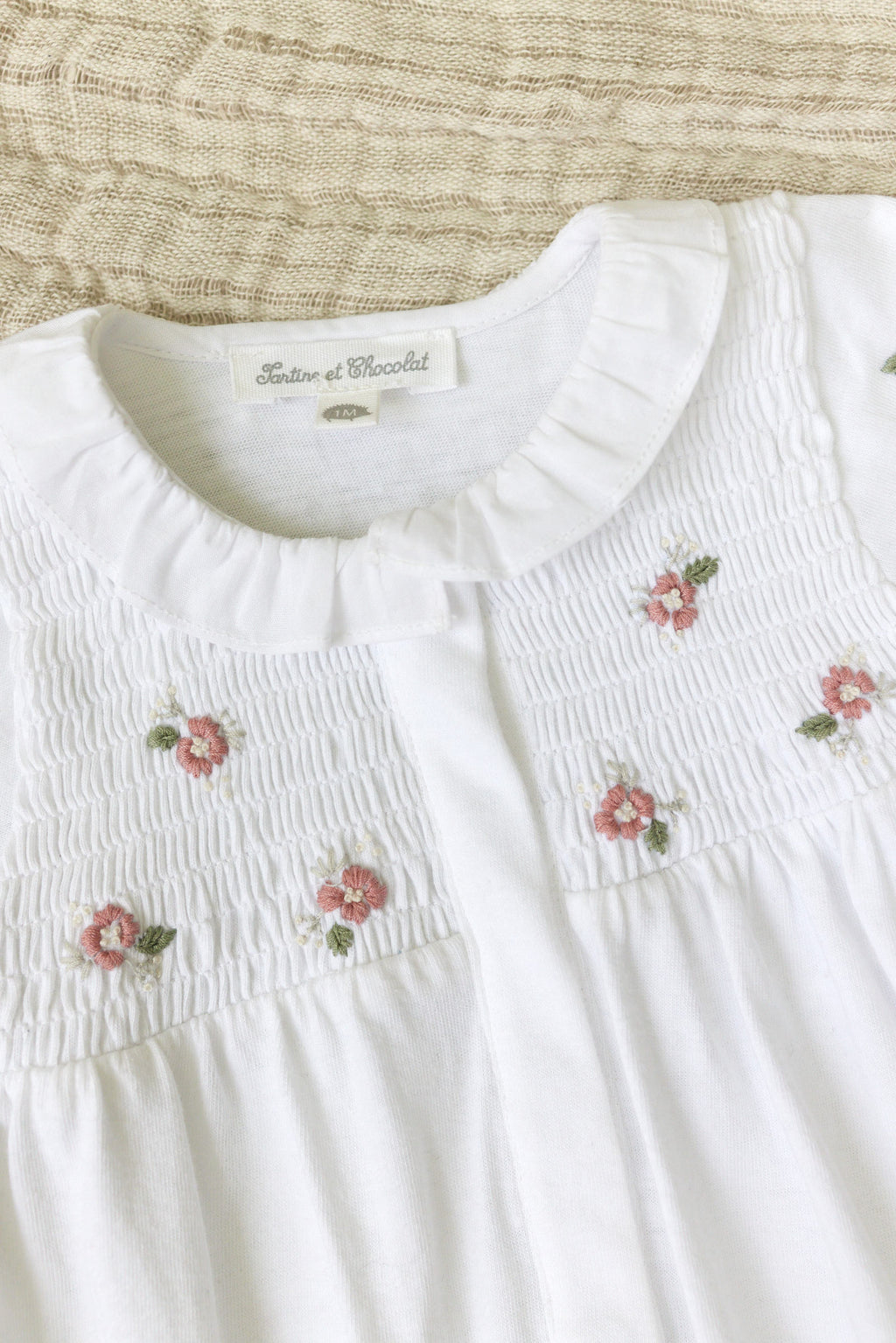 Pajamas - White Embrodery flowery