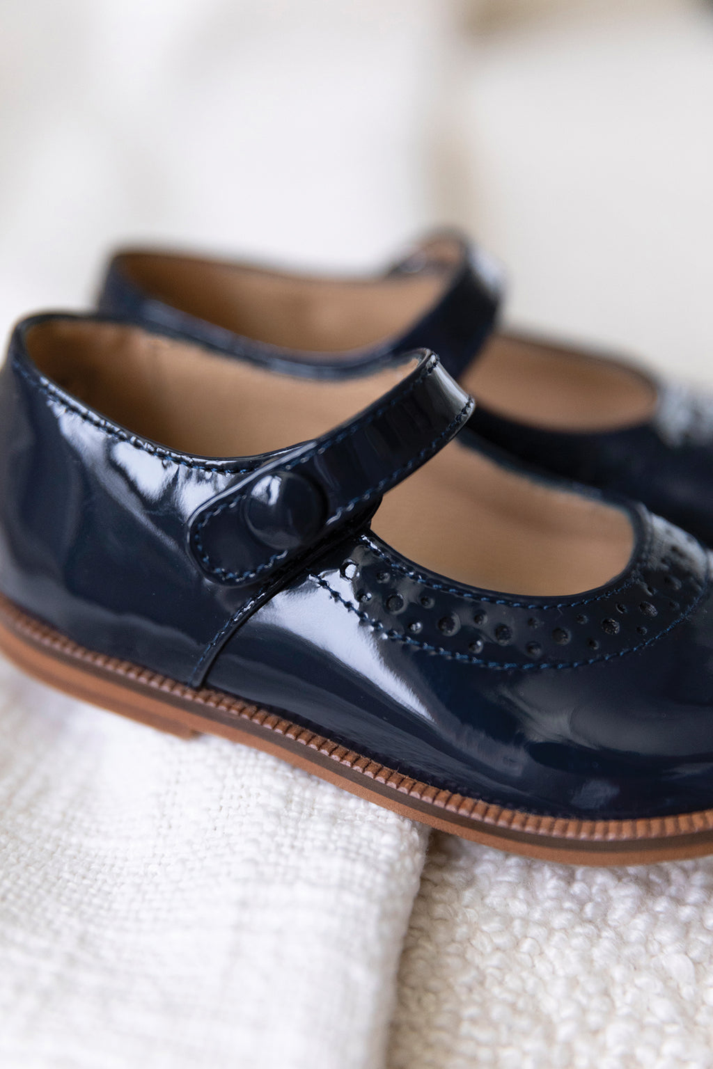 Babies - Navy varnish